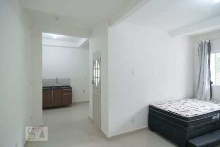 Sala de casa para alugar com 1 quarto, 37m² em Jardim Aeroporto, São Paulo