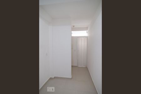 Cozinha de casa para alugar com 1 quarto, 37m² em Jardim Aeroporto, São Paulo