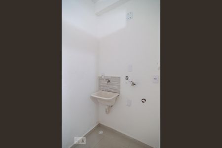 Área de Serviço de casa para alugar com 1 quarto, 37m² em Jardim Aeroporto, São Paulo