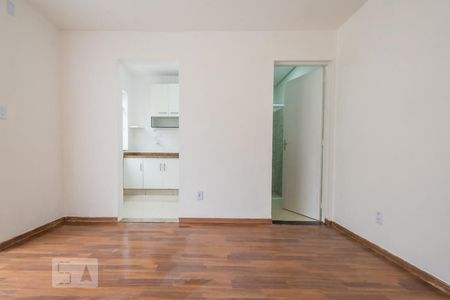 Quarto de casa para alugar com 1 quarto, 37m² em Jardim Aeroporto, São Paulo