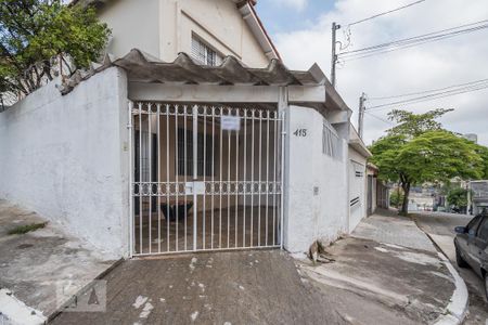 Fachada de casa para alugar com 1 quarto, 41m² em Jardim Aeroporto, São Paulo