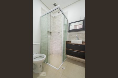Banheiro de casa para alugar com 1 quarto, 41m² em Jardim Aeroporto, São Paulo