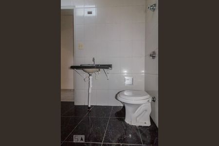 Banheiro de casa à venda com 2 quartos, 98m² em Vila Alto de Santo André, Santo André