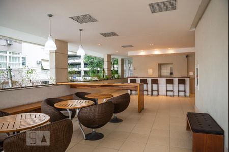 Apartamento para alugar com 88m², 2 quartos e 2 vagas Apartamento para alugar com 88m², 2 quartos e 2 vagasÁrea comum
