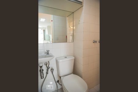 Apartamento para alugar com 88m², 2 quartos e 2 vagas Apartamento para alugar com 88m², 2 quartos e 2 vagasBanheiro de Serviço