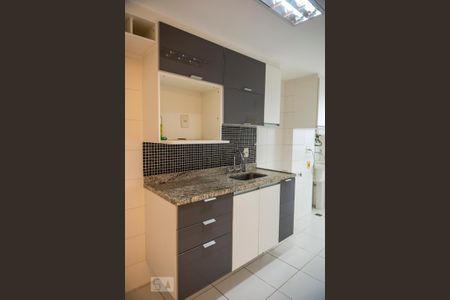 Apartamento para alugar com 88m², 2 quartos e 2 vagas Apartamento para alugar com 88m², 2 quartos e 2 vagasCozinha e Área de Serviço