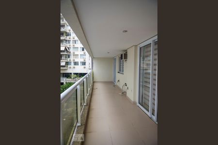 Varanda de apartamento para alugar com 2 quartos, 88m² em Copacabana, Rio de Janeiro