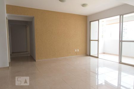 Apartamento para alugar com 135m², 3 quartos e 2 vagasSala