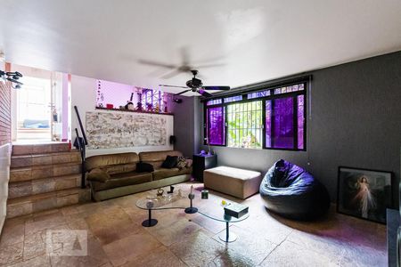 Sala de casa para alugar com 5 quartos, 260m² em Jardim das Paineiras, Campinas