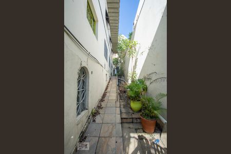 Casa à venda com 350m², 4 quartos e 5 vagasCorredor Externo