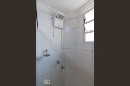 Apartamento à venda com 70m², 3 quartos e 2 vagas Apartamento à venda com 70m², 3 quartos e 2 vagasBanheiro social