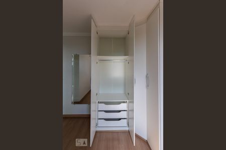 Apartamento à venda com 70m², 3 quartos e 2 vagas Apartamento à venda com 70m², 3 quartos e 2 vagasQuarto da suíte