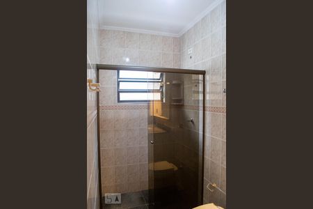 Casa à venda com 210m², 3 quartos e 5 vagasBANHEIRO QUARTO 2