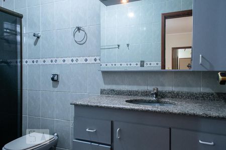 Casa à venda com 210m², 3 quartos e 5 vagasBANHEIRO QUARTO 3