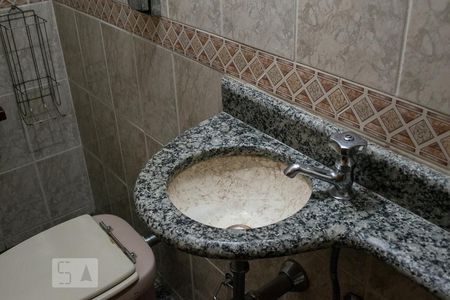 LAVABO de casa à venda com 3 quartos, 210m² em Água Fria, São Paulo