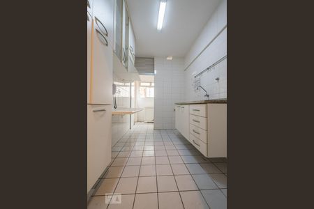 Cozinha de apartamento para alugar com 2 quartos, 64m² em Jardim Nosso Lar, São Paulo
