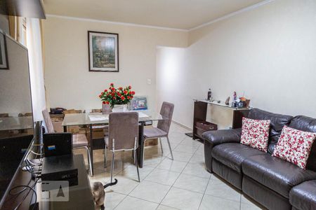 Sala de casa à venda com 3 quartos, 200m² em Vila Robertina, São Paulo