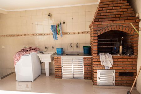 Casa à venda com 200m², 3 quartos e 2 vagasÁrea de Serviço