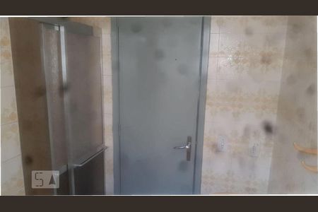Banheiro de apartamento para alugar com 1 quarto, 30m² em Partenon, Porto Alegre
