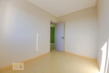 Quarto 2 de apartamento para alugar com 2 quartos, 52m² em Sarandi, Porto Alegre
