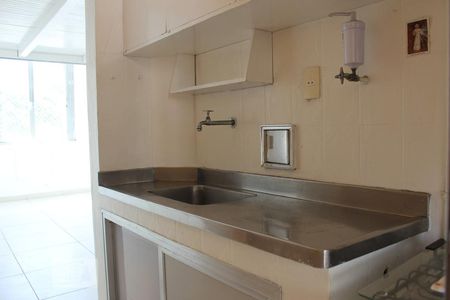 Cozinha de kitnet/studio à venda com 1 quarto, 40m² em Barra da Tijuca, Rio de Janeiro