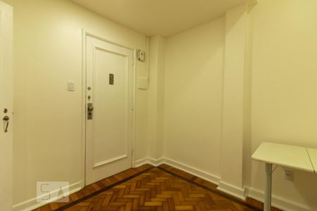 Sala de apartamento para alugar com 1 quarto, 54m² em Copacabana, Rio de Janeiro
