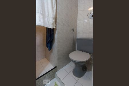 Banheiro Quarto 1 de apartamento para alugar com 3 quartos, 93m² em Icaraí, Niterói