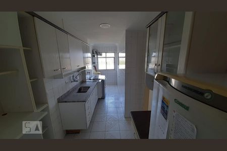 Banheiro de apartamento para alugar com 2 quartos, 60m² em Taquara, Rio de Janeiro