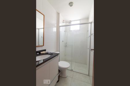 Banheiro de apartamento à venda com 2 quartos, 60m² em Liberdade, Belo Horizonte