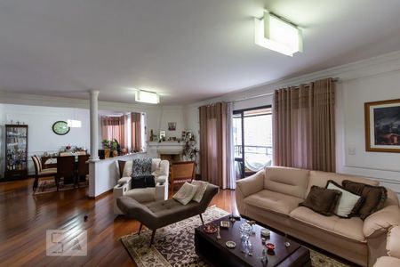 Sala de apartamento à venda com 4 quartos, 212m² em Lar São Paulo, São Paulo