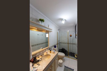 Apartamento à venda com 212m², 4 quartos e 3 vagasBanheiro da suíte 2