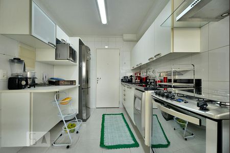 Apartamento para alugar com 138m², 3 quartos e 2 vagasCozinha