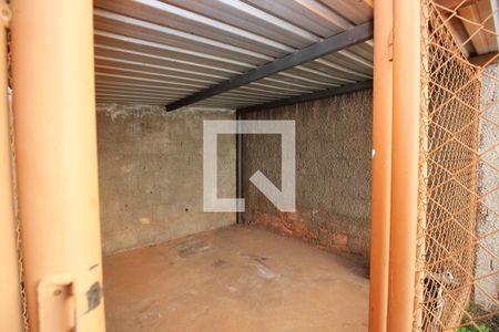 Casa de condomínio para alugar com 200m², 3 quartos e 2 vagasCanil