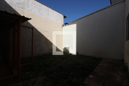 Casa de condomínio para alugar com 200m², 3 quartos e 2 vagasQuintal