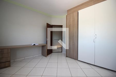 Casa de condomínio para alugar com 200m², 3 quartos e 2 vagasQuarto 3