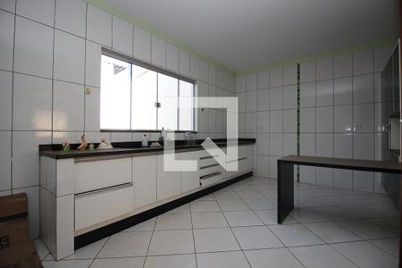 Casa de condomínio para alugar com 200m², 3 quartos e 2 vagasCozinha