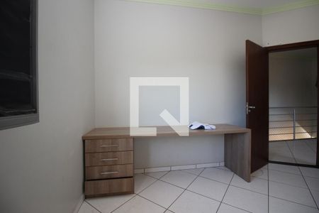 Casa de condomínio para alugar com 200m², 3 quartos e 2 vagasQuarto 3