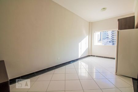 Studio para alugar com 25m², 1 quarto e sem vaga Studio para alugar com 25m², 1 quarto e sem vagaQuarto