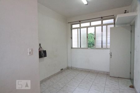 Apartamento à venda com 100m², 2 quartos e sem vagaÁrea de Serviço