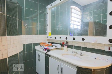 Banheiro Social de casa de condomínio para alugar com 3 quartos, 520m² em Anil, Rio de Janeiro