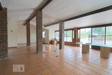 Casa de condomínio para alugar com 520m², 3 quartos e 4 vagasSegundo andar 