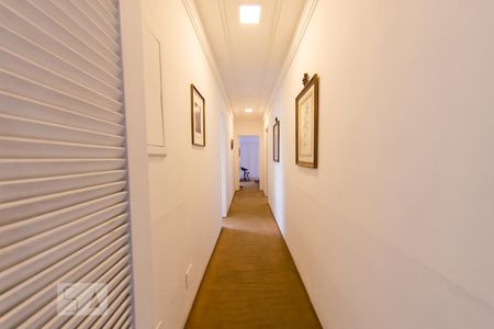 Corredor de apartamento à venda com 3 quartos, 170m² em Pinheiros, São Paulo