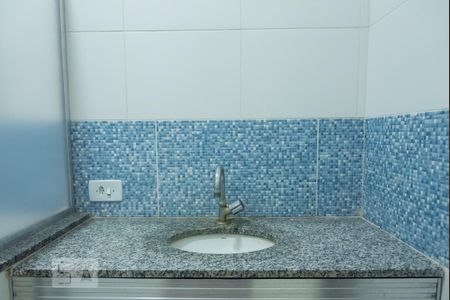 Pia  de apartamento para alugar com 1 quarto, 50m² em Praça da Bandeira, Rio de Janeiro