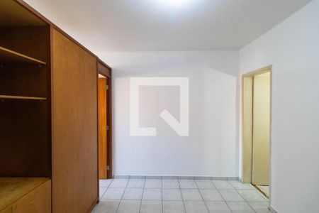 Sala de kitnet/studio para alugar com 1 quarto, 47m² em Centro, Campinas
