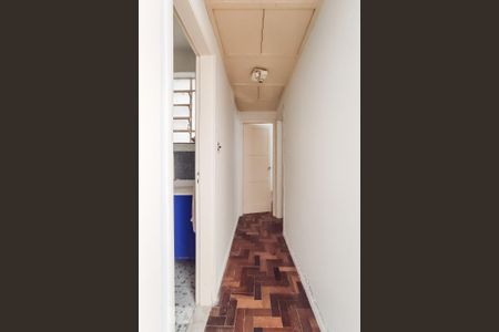 Corredor de apartamento à venda com 2 quartos, 55m² em Laranjeiras, Rio de Janeiro