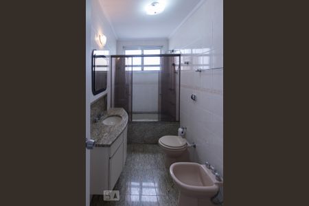Apartamento para alugar com 117m², 3 quartos e 2 vagas Apartamento para alugar com 117m², 3 quartos e 2 vagasBanheiro Suíte