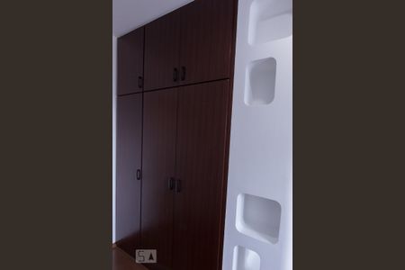 Apartamento para alugar com 117m², 3 quartos e 2 vagas Apartamento para alugar com 117m², 3 quartos e 2 vagasQuarto 2