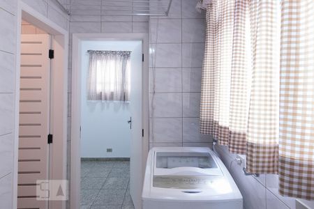 Apartamento para alugar com 117m², 3 quartos e 2 vagas Apartamento para alugar com 117m², 3 quartos e 2 vagasÁrea de Serviço