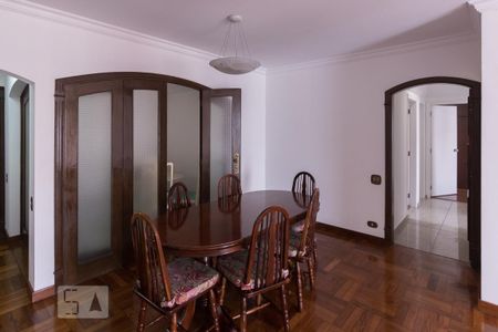 Apartamento para alugar com 117m², 3 quartos e 2 vagas Apartamento para alugar com 117m², 3 quartos e 2 vagasSala de Jantar
