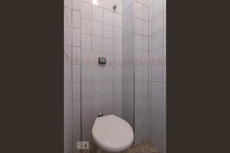 Apartamento para alugar com 117m², 3 quartos e 2 vagas Apartamento para alugar com 117m², 3 quartos e 2 vagasBanheiro de Serviço